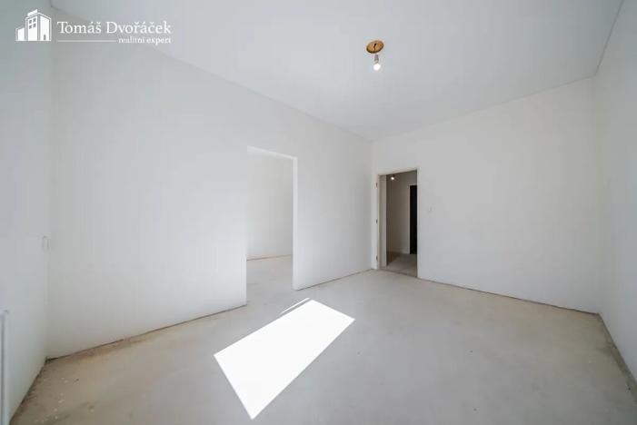 Prodej bytu 3+1, Lomnice, Tišnovská, 67 m2