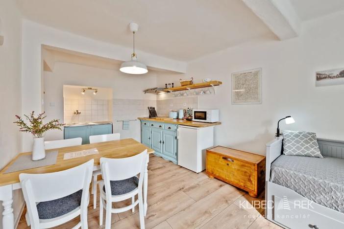 Prodej rodinného domu, Počátky, Mariánské nám., 80 m2