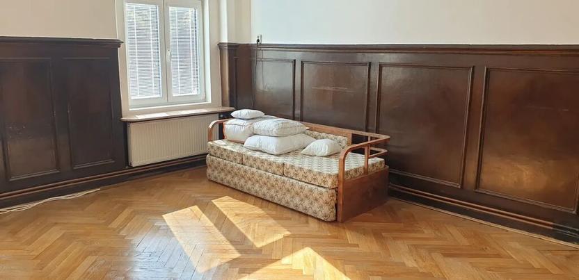 Pronájem bytu 2+1, Teplice, Čs. dobrovolců, 84 m2