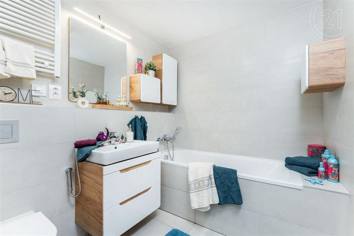 Prodej bytu 4+kk, Praha, Zvěřinova, 108 m2