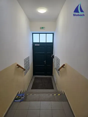 Pronájem bytu 2+kk, Praha - Vysočany, Spojovací, 50 m2