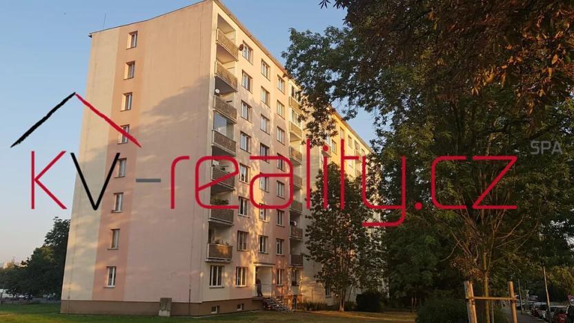 Pronájem bytu 2+1, Karlovy Vary, Závodu míru, 68 m2