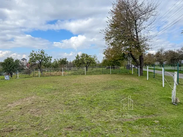 Prodej pozemku pro bydlení, Újezdec, 651 m2