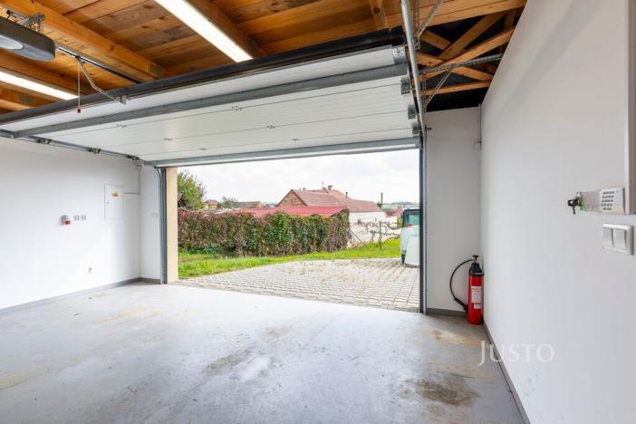 Prodej garáže, Těmice, 38 m2