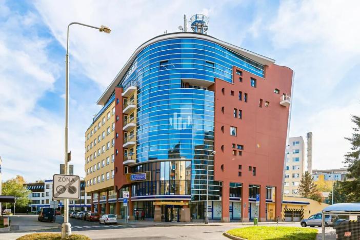 Pronájem kanceláře, Praha - Libeň, Podvinný mlýn, 1500 m2