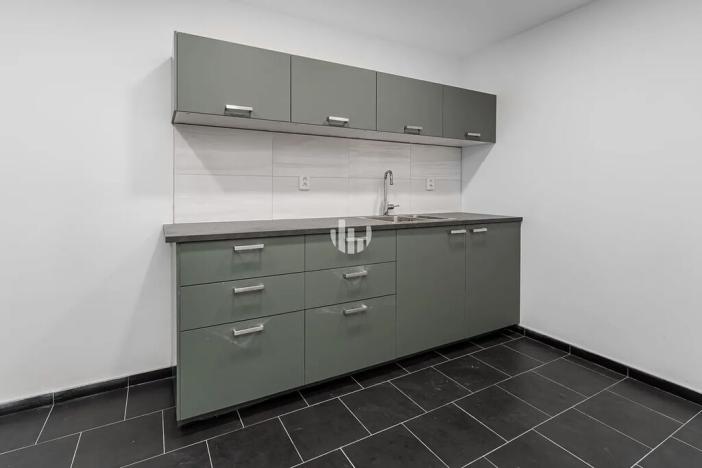 Pronájem kanceláře, Praha - Libeň, Podvinný mlýn, 750 m2