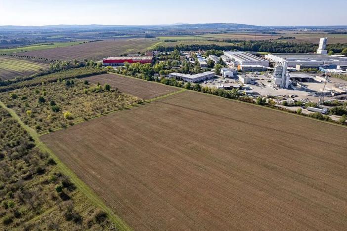 Prodej pole, Brno, 11220 m2