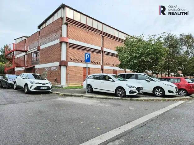 Pronájem garáže, Praha - Stodůlky, Běhounkova, 20 m2