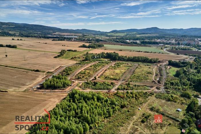 Prodej pozemku pro bydlení, Ostrov, 653 m2