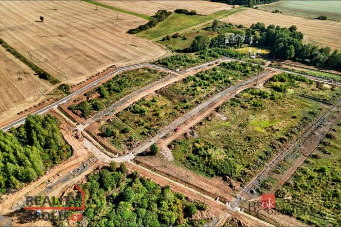 Prodej pozemku pro bydlení, Ostrov, 653 m2