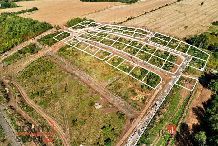 Prodej pozemku pro bydlení, Ostrov, 653 m2