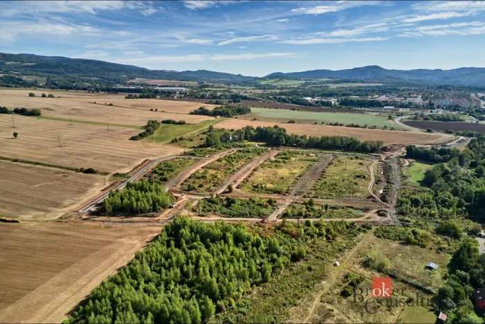 Prodej pozemku pro bydlení, Ostrov - Kfely, 697 m2