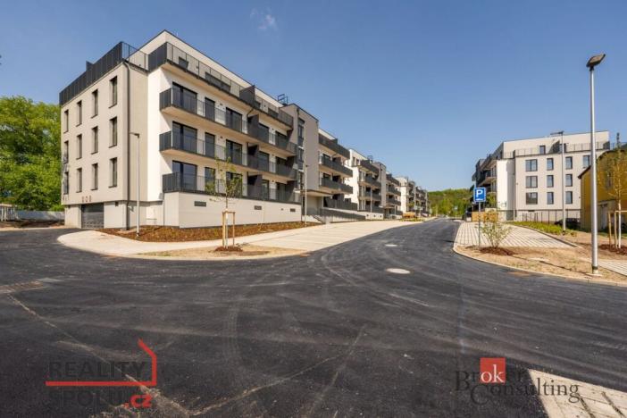 Pronájem bytu 2+kk, Kladno - Dubí, Ke křížku, 52 m2