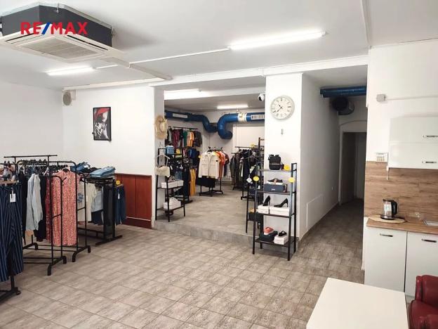 Pronájem obchodního prostoru, Jeseník, 28. října, 106 m2