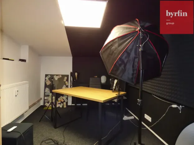 Pronájem kanceláře, Opava, Zámecký okruh, 225 m2