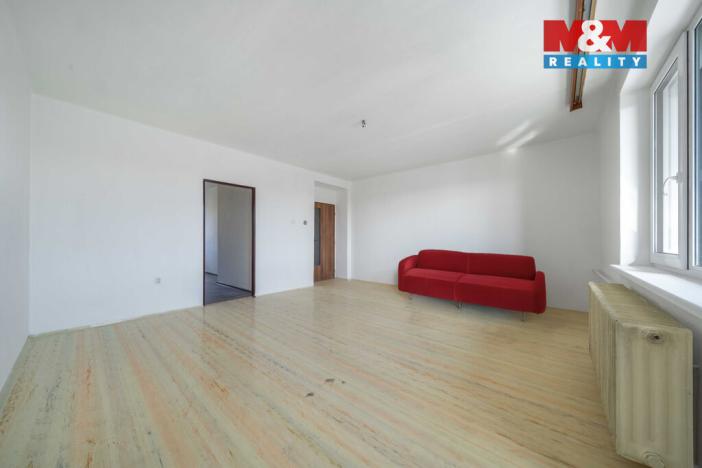 Prodej bytu 3+1, Domažlice, Ladova, 76 m2