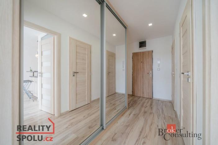 Pronájem bytu 2+kk, Praha - Vokovice, Tobrucká, 51 m2