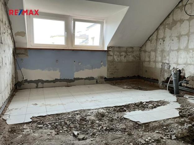 Prodej bytu 4+kk, Kladno, Poštovní náměstí, 123 m2