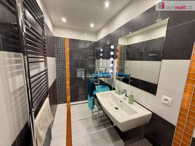 Prodej bytu 2+1, Mariánské Lázně, Hlavní třída, 73 m2