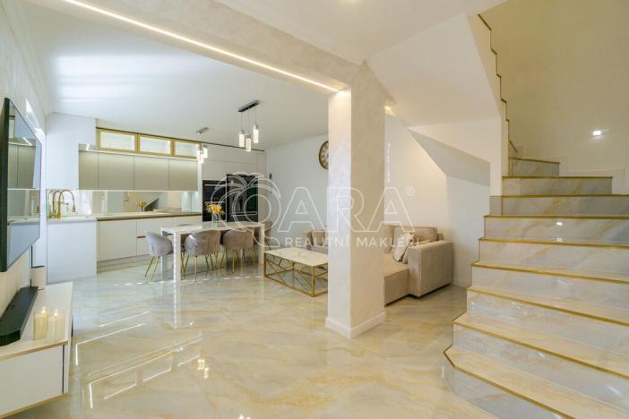 Pronájem rodinného domu, Rostoklaty - Nová Ves II, 90 m2