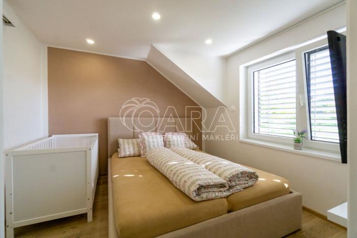 Pronájem rodinného domu, Rostoklaty - Nová Ves II, 90 m2