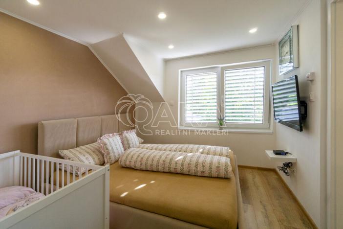 Pronájem rodinného domu, Rostoklaty - Nová Ves II, 90 m2