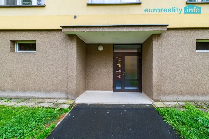 Prodej bytu 2+1, Mariánské Lázně, Za Tratí, 64 m2