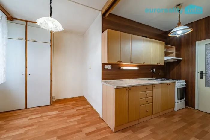 Prodej bytu 2+1, Mariánské Lázně, Za Tratí, 64 m2