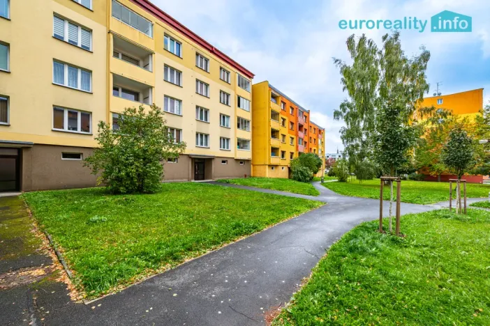 Prodej bytu 2+1, Mariánské Lázně, Za Tratí, 64 m2