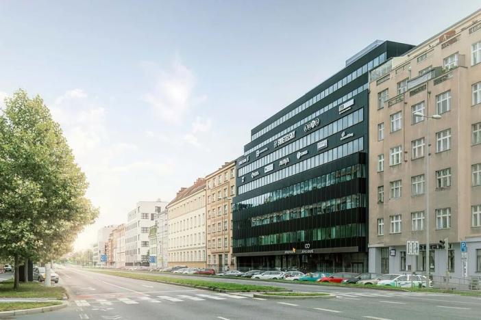 Pronájem kanceláře, Praha - Karlín, Sokolovská, 630 m2