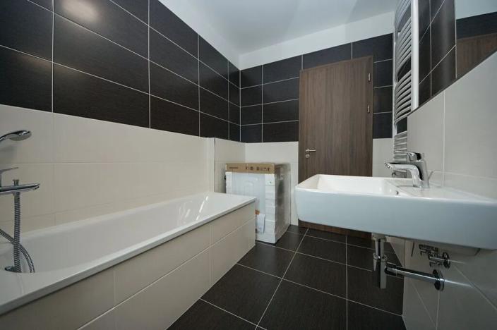 Prodej bytu 2+kk, Praha - Vysočany, Pod Harfou, 63 m2