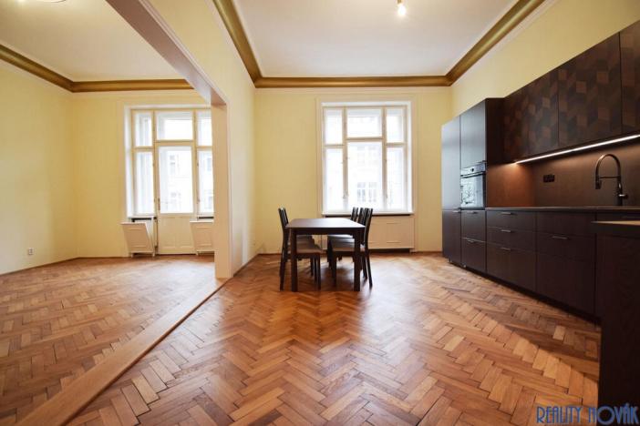Pronájem bytu 3+1, Praha - Vinohrady, Korunní, 105 m2