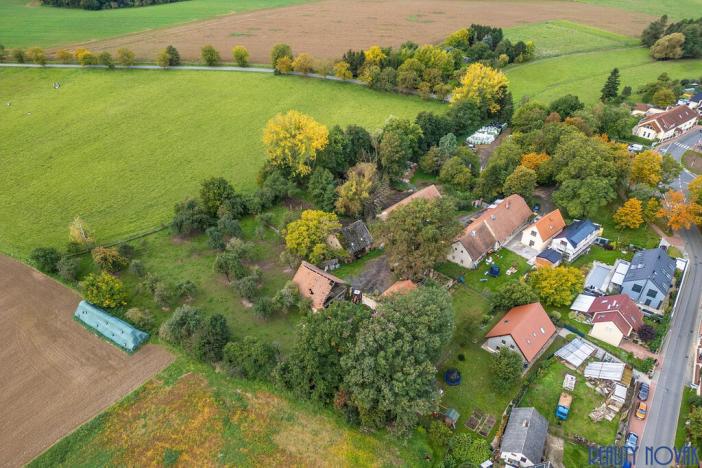 Prodej komerční, Praha - Lipany, Do kopečka, 1539 m2