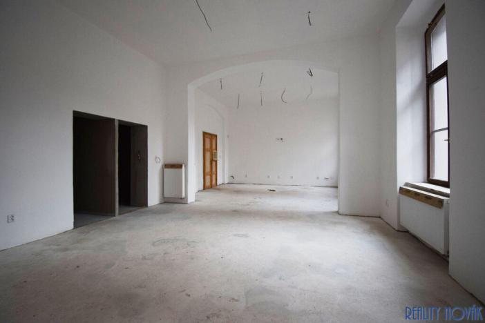 Pronájem kanceláře, Teplice, Českobratrská, 88 m2