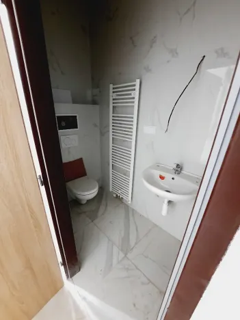 Pronájem obchodního prostoru, Lovosice, 8.května, 145 m2