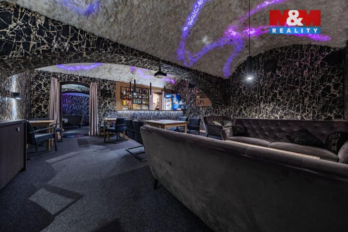 Pronájem restaurace, Benešov, Nádražní, 107 m2