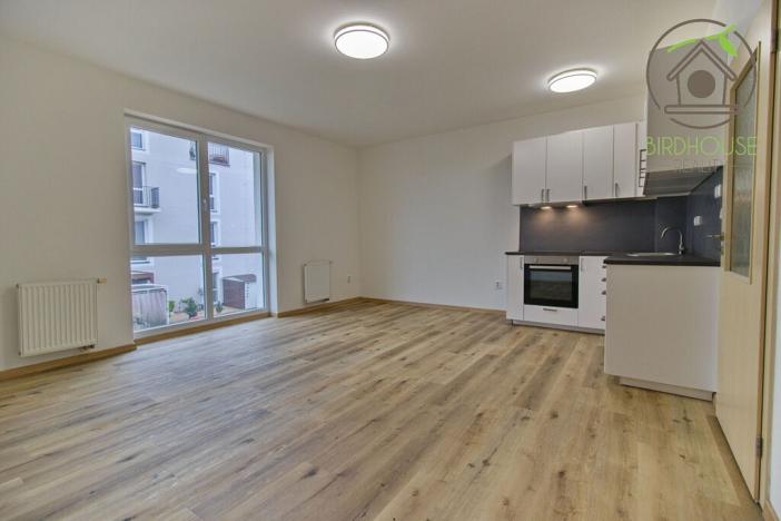 Pronájem bytu 2+kk, Jesenice, Cedrová, 65 m2