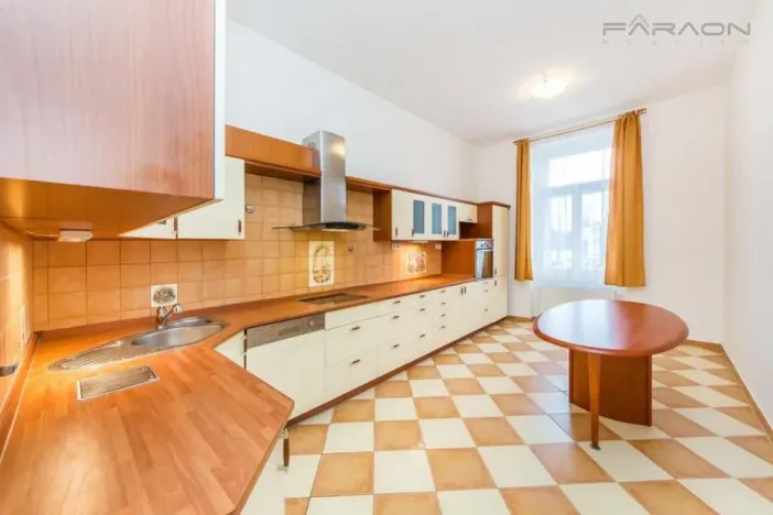 Prodej bytu 4+1, Praha - Smíchov, Na Plzeňce, 150 m2