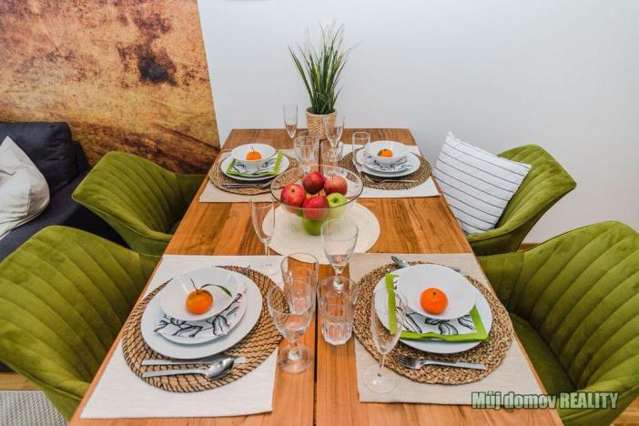 Pronájem bytu 2+kk, Praha - Hloubětín, Laponská, 49 m2