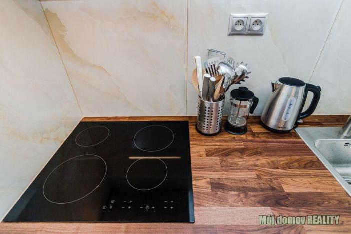 Pronájem bytu 2+kk, Praha - Hloubětín, Laponská, 49 m2