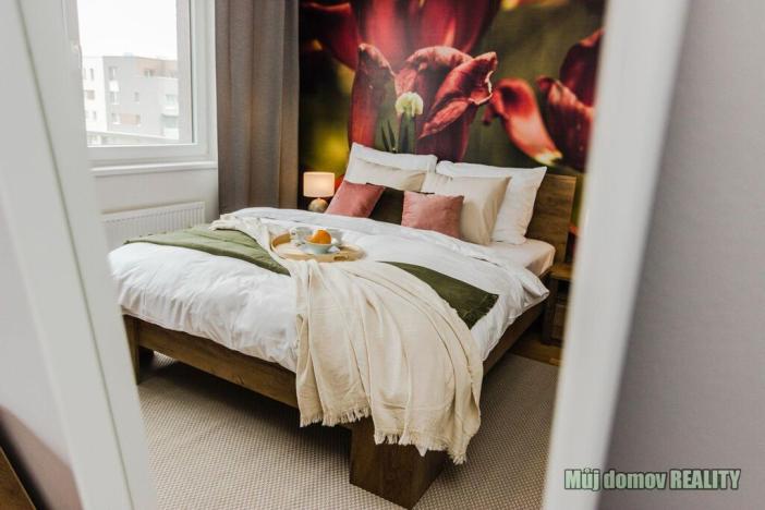 Pronájem bytu 2+kk, Praha - Hloubětín, Laponská, 49 m2