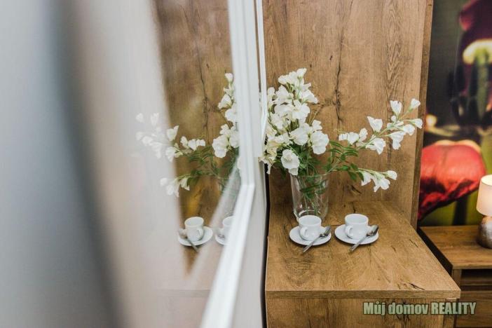 Pronájem bytu 2+kk, Praha - Hloubětín, Laponská, 49 m2