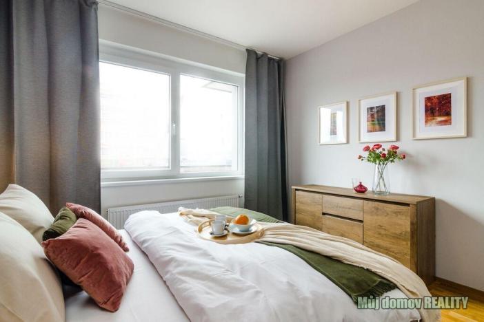 Pronájem bytu 2+kk, Praha - Hloubětín, Laponská, 49 m2