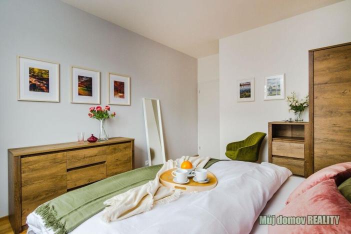 Pronájem bytu 2+kk, Praha - Hloubětín, Laponská, 49 m2