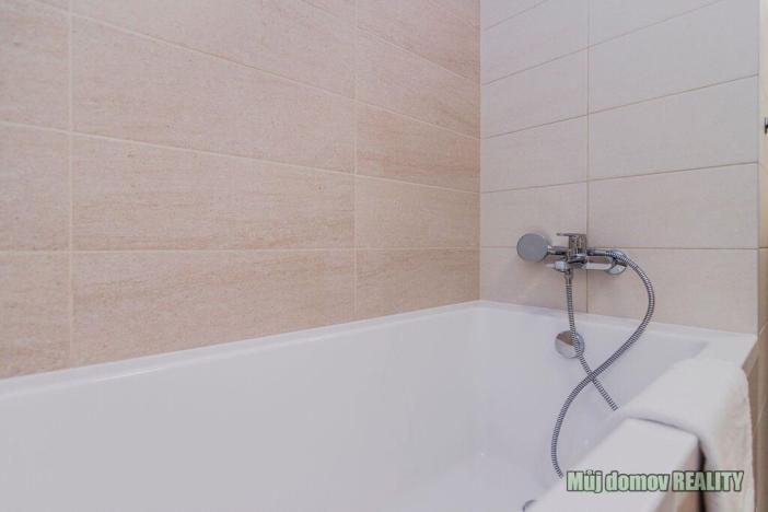 Pronájem bytu 2+kk, Praha - Hloubětín, Laponská, 49 m2