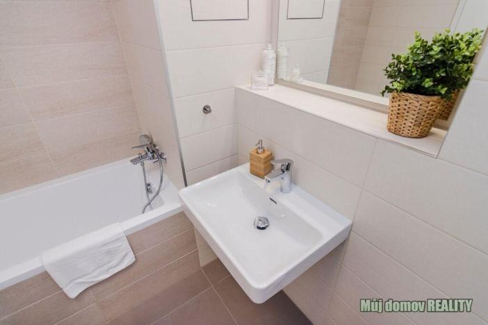 Pronájem bytu 2+kk, Praha - Hloubětín, Laponská, 49 m2