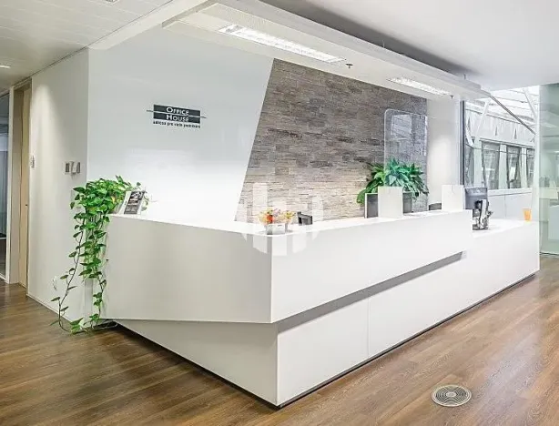 Pronájem kanceláře, Praha - Karlín, Karolinská, 866 m2