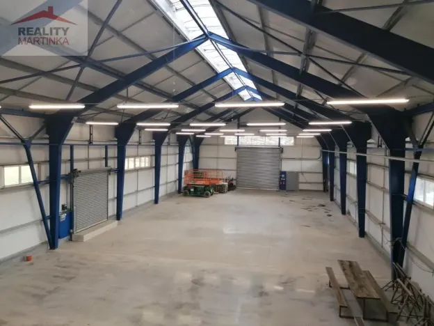 Prodej výrobních prostor, Valašské Meziříčí - Bynina, 820 m2