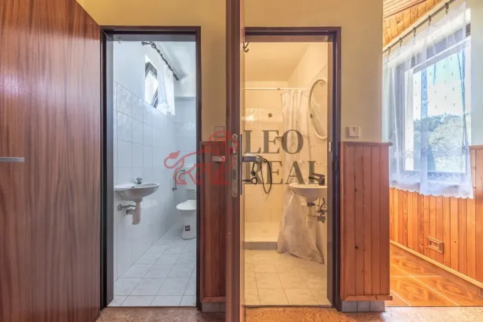 Prodej rodinného domu, Rovensko pod Troskami, Růžová, 250 m2