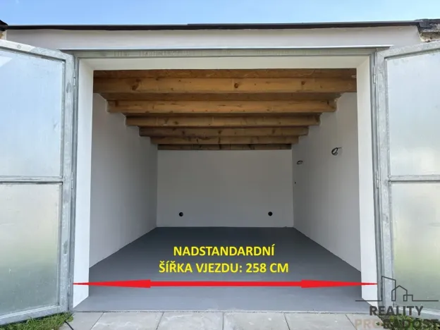 Pronájem garáže, Hodonín, 22 m2